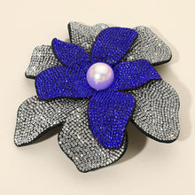 Load image into Gallery viewer, FLOWER BROOCH B&amp;S